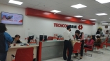 TCB lên đỉnh mới, người nhà lãnh đạo Techcombank muốn bán bớt cổ phiếu
